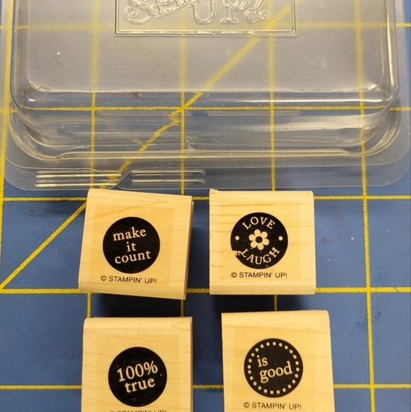 Stampin Up - Wood Block Rubber Stamps Lot of 4 Brand New - Picture 1 of 2